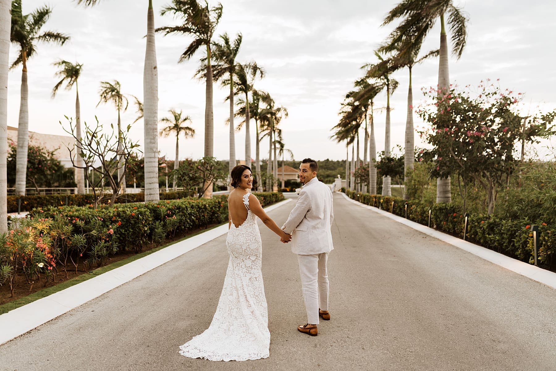Bride and groom portraits on wedding day at beach | Kelly O'Connor Photography | Destination Wedding Photographer | Dreams Playa Mujeres Wedding | wedding photography, beach wedding, Mexico destination wedding | via kellyoconnorphotography.com