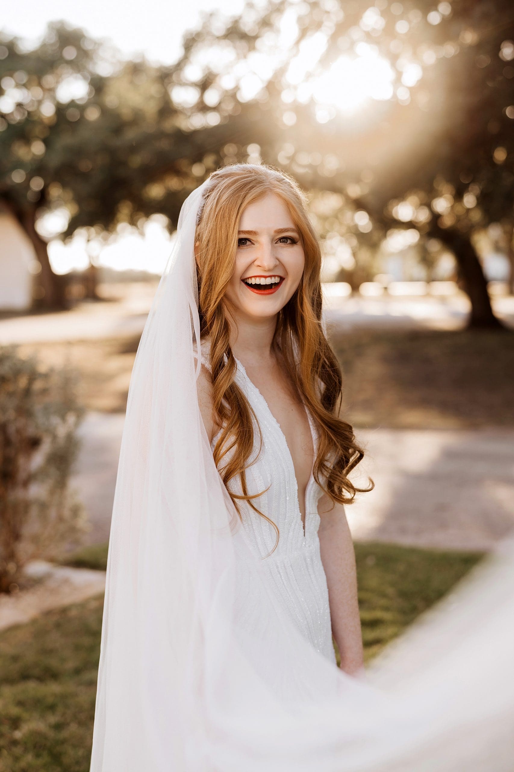 5 Reasons to Do a Bridal Portrait Session Before Your Wedding Day | Kelly O'Connor Photography | Austin Based Wedding Photographer | bridal session, bride to be, wedding photographer, wedding planning tips | via kellyoconnorphotography.com