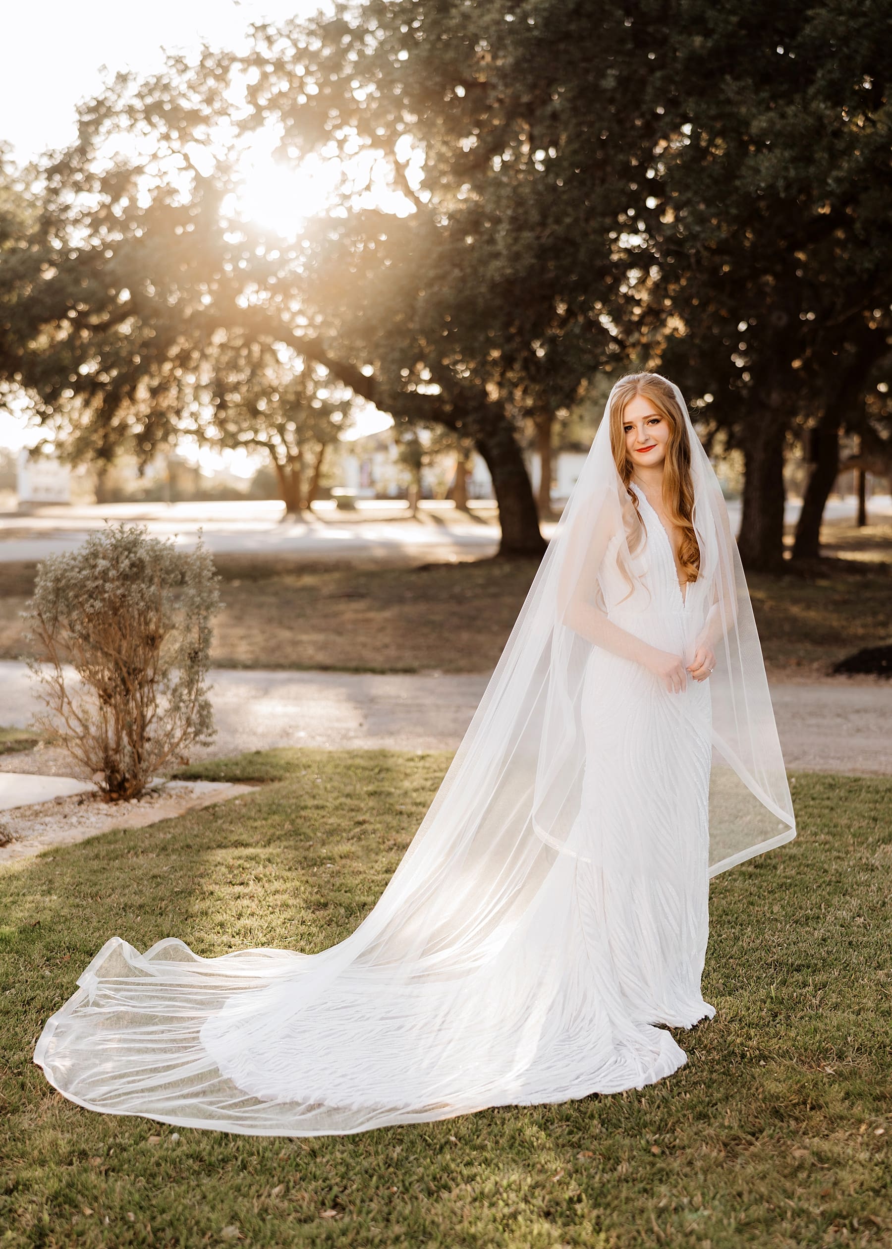 5 Reasons to Do a Bridal Portrait Session Before Your Wedding Day | Kelly O'Connor Photography | Austin Based Wedding Photographer | bridal session, bride to be, wedding photographer, wedding planning tips | via kellyoconnorphotography.com
