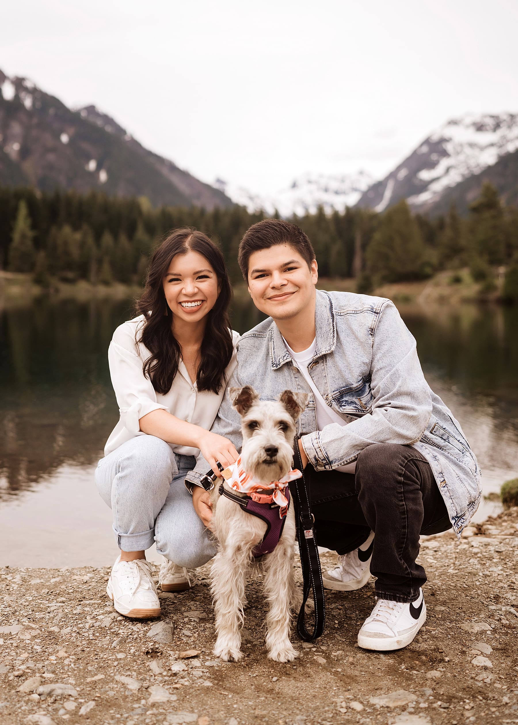 Seattle Engagement Session at Gold Creek Pond | Kelly O'Connor Photography | Destination Wedding Photography | couples portraits, casual outfits for engagement session, blue jean outfits for engagement session | via kellyoconnorphotography.com