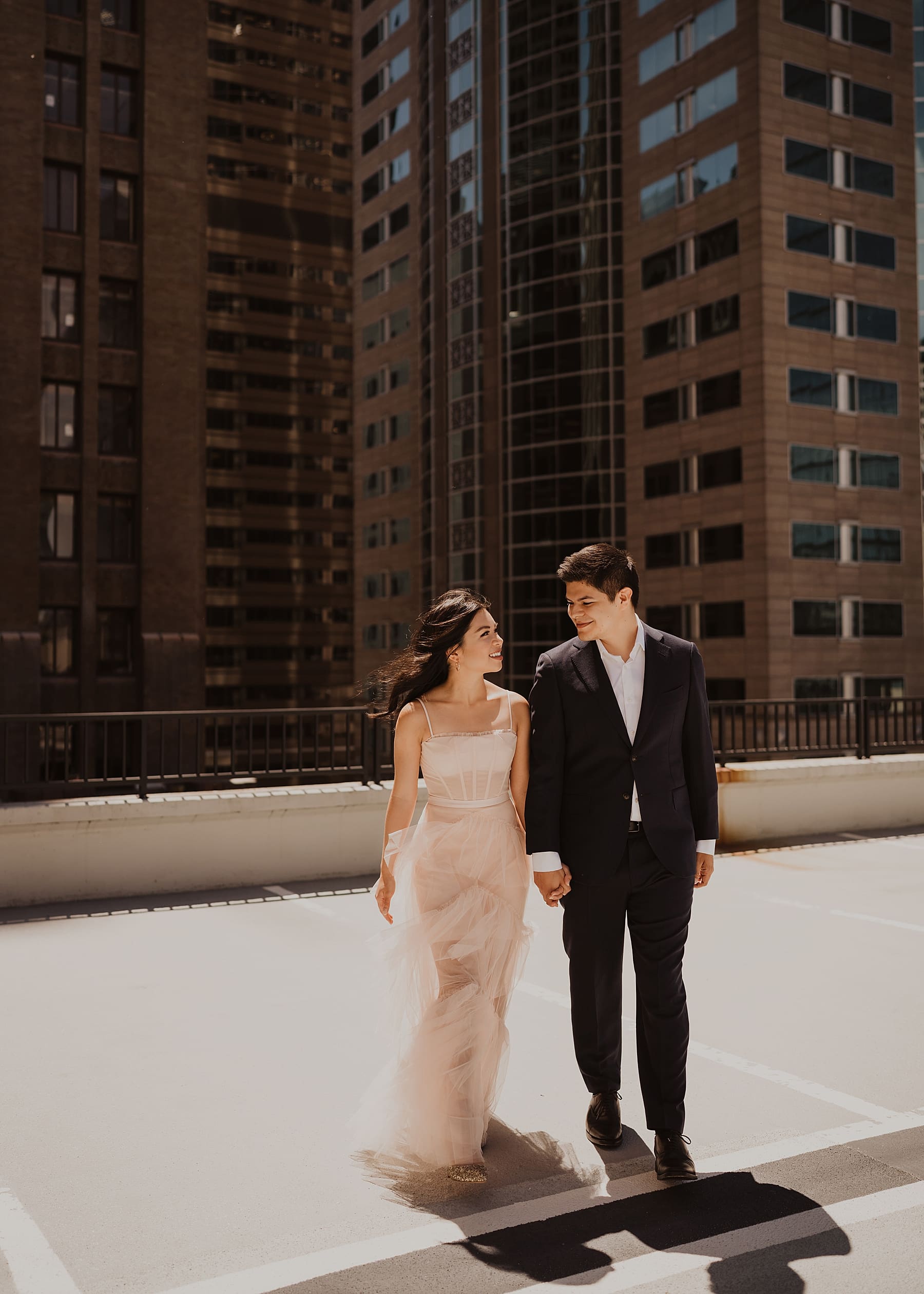 Downtown Seattle Rooftop Engagement Session | Kelly O'Connor Photography | Destination Wedding Photography | couples portraits, chic outfits for engagement session, classic outfits for engagement session | via kellyoconnorphotography.com