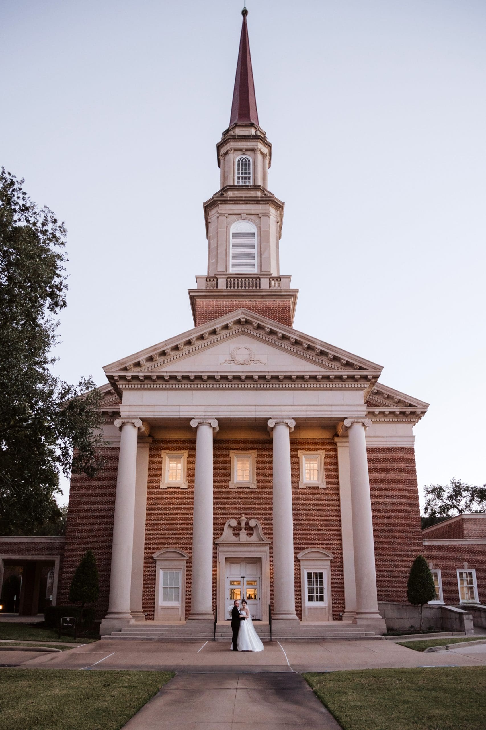 Romantic Bride and Groom Portraits Outside of Church | Luxury Wedding Photographer | Kelly O'Connor Photography