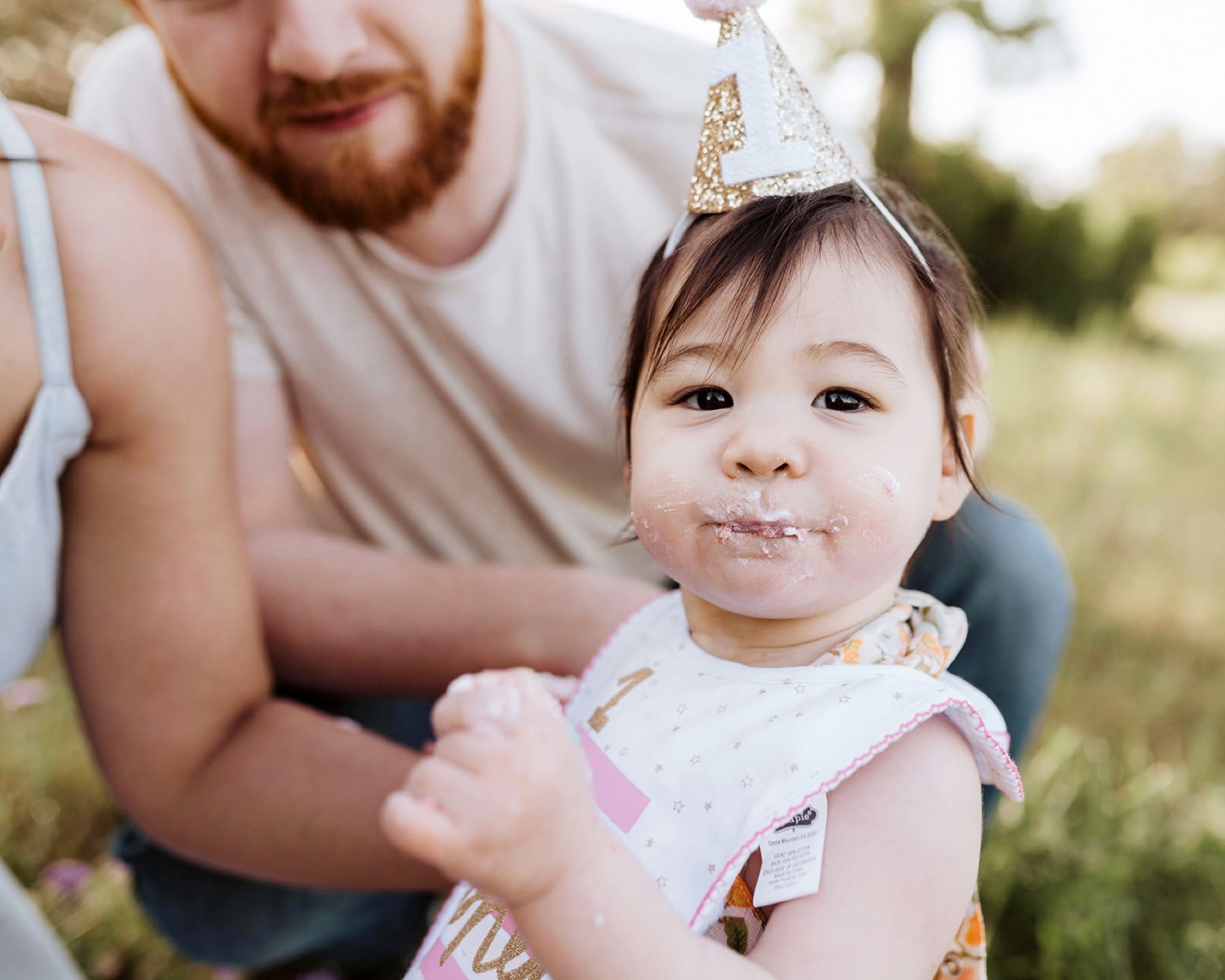 All first birthday/cake smash photos should be down in the middle of wildflowers in a park. Loved how these at Circle C Park came together! | 10 Best Engagement and Portrait Session Locations in Austin, TX | Kelly O'Connor Photography 