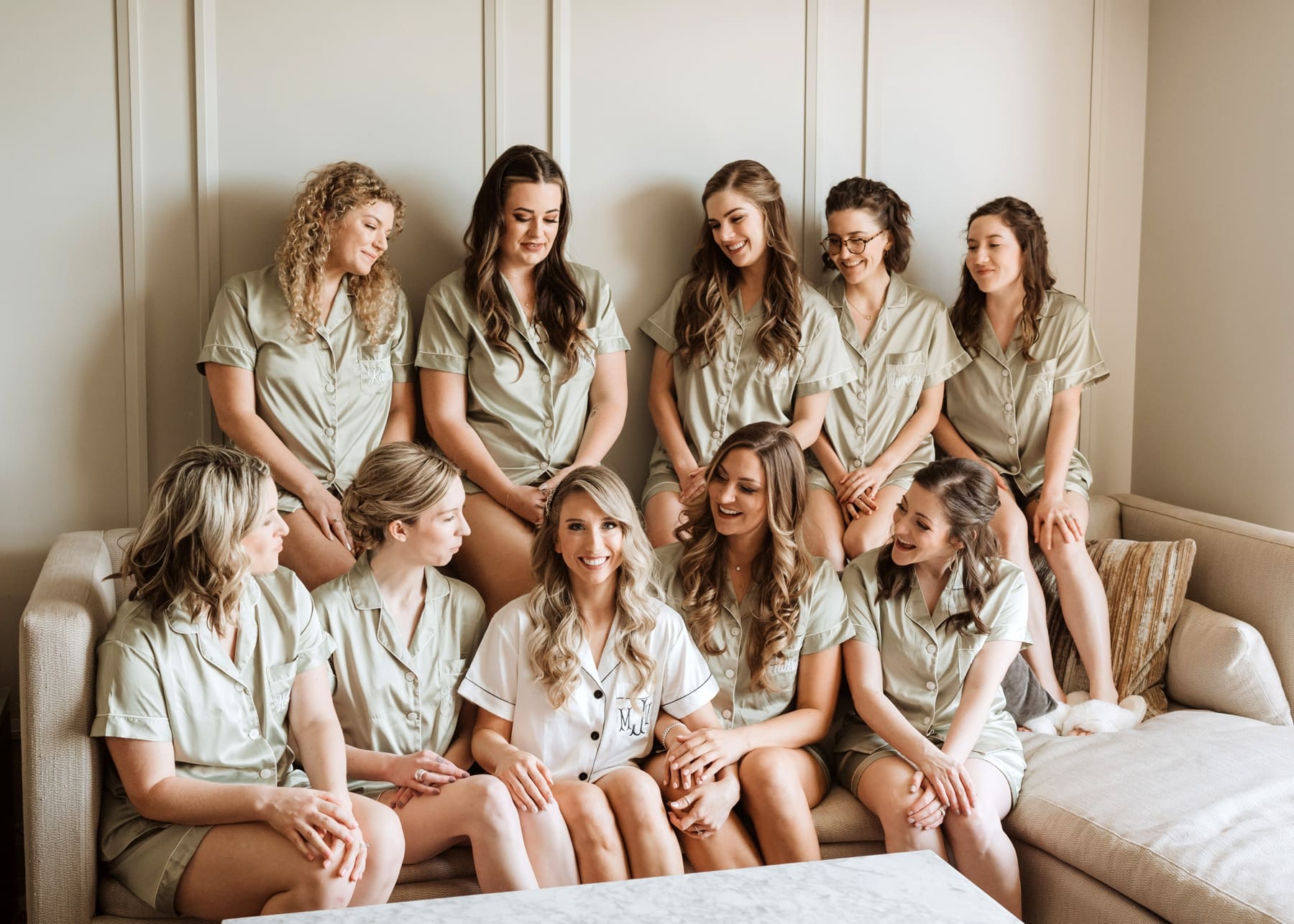 Classic White Wedding at the Four Seasons in Downtown Austin | Spring Wedding in Texas | Kelly O'Connor Photography