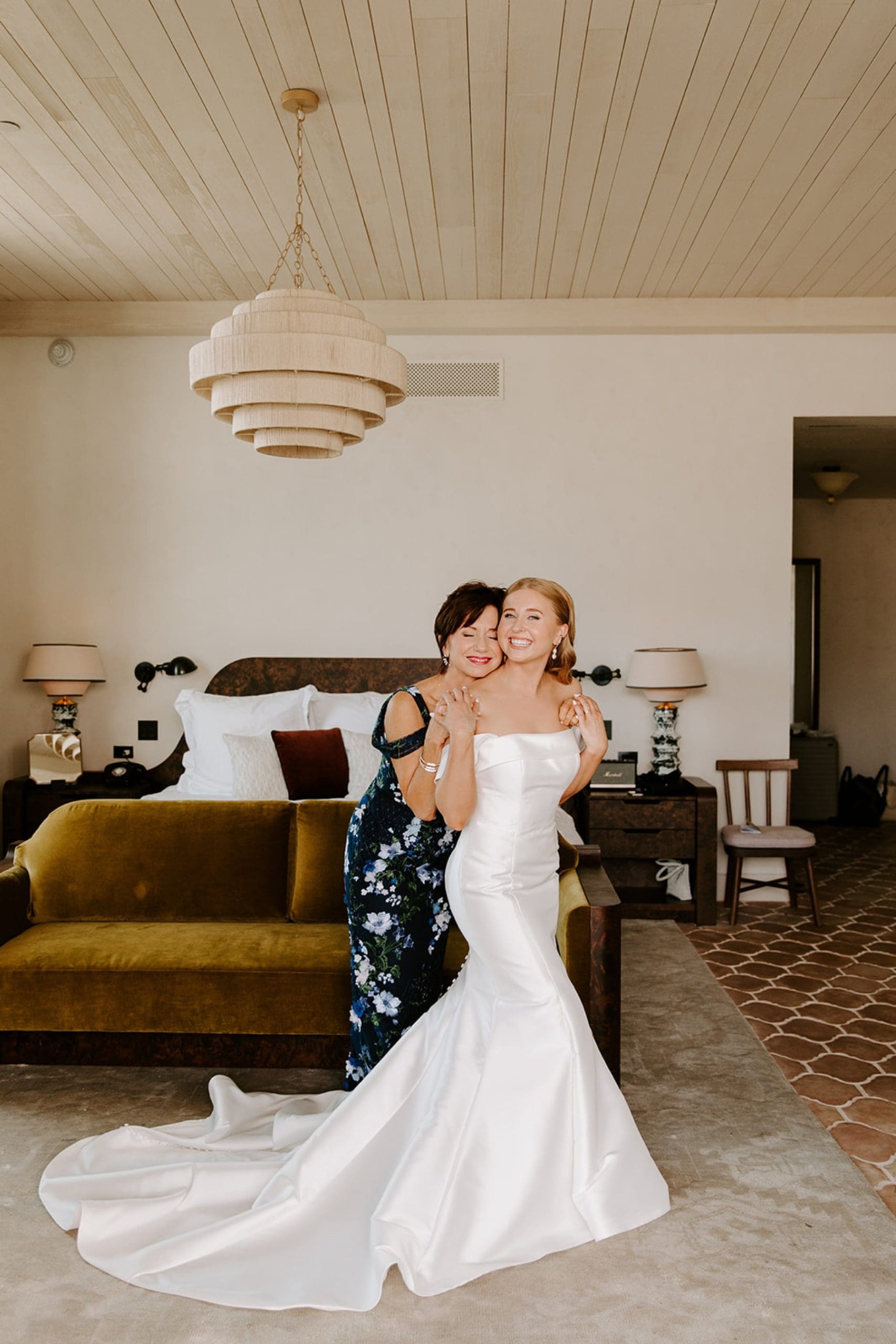 Chic Outdoor Wedding at Hotel Magdelena in Austin, Texas