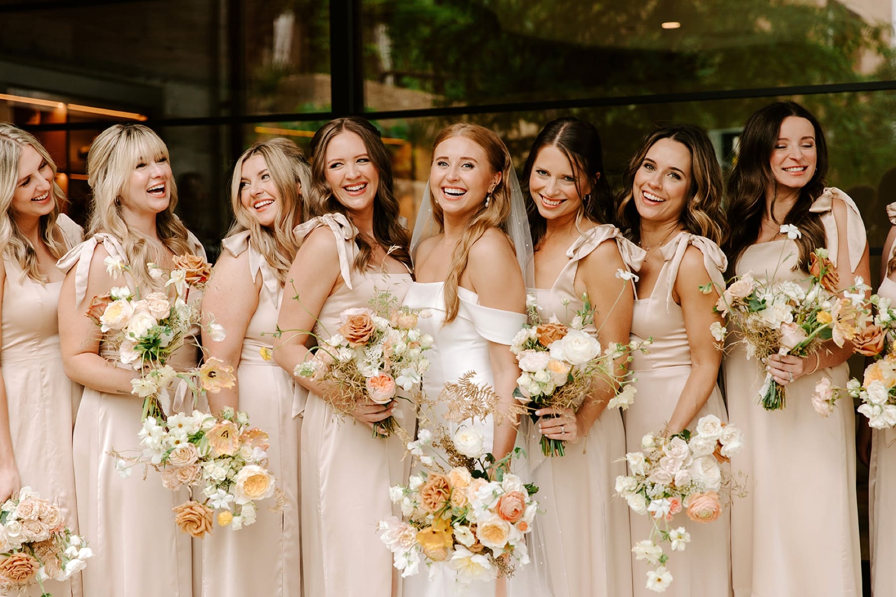 Austin, Texas wedding inspiration for a chic bride wanting an outdoor wedding at Hotel Magdelena. 