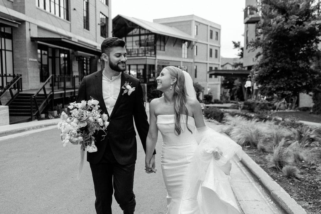 Outdoor wedding ceremony at Hotel Magdelena in Austin, Texas